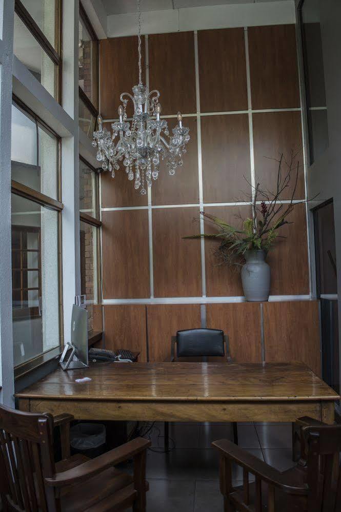 Hotel Residencia Del Sol Guatemala City Eksteriør bilde