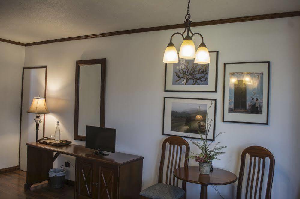 Hotel Residencia Del Sol Guatemala City Eksteriør bilde